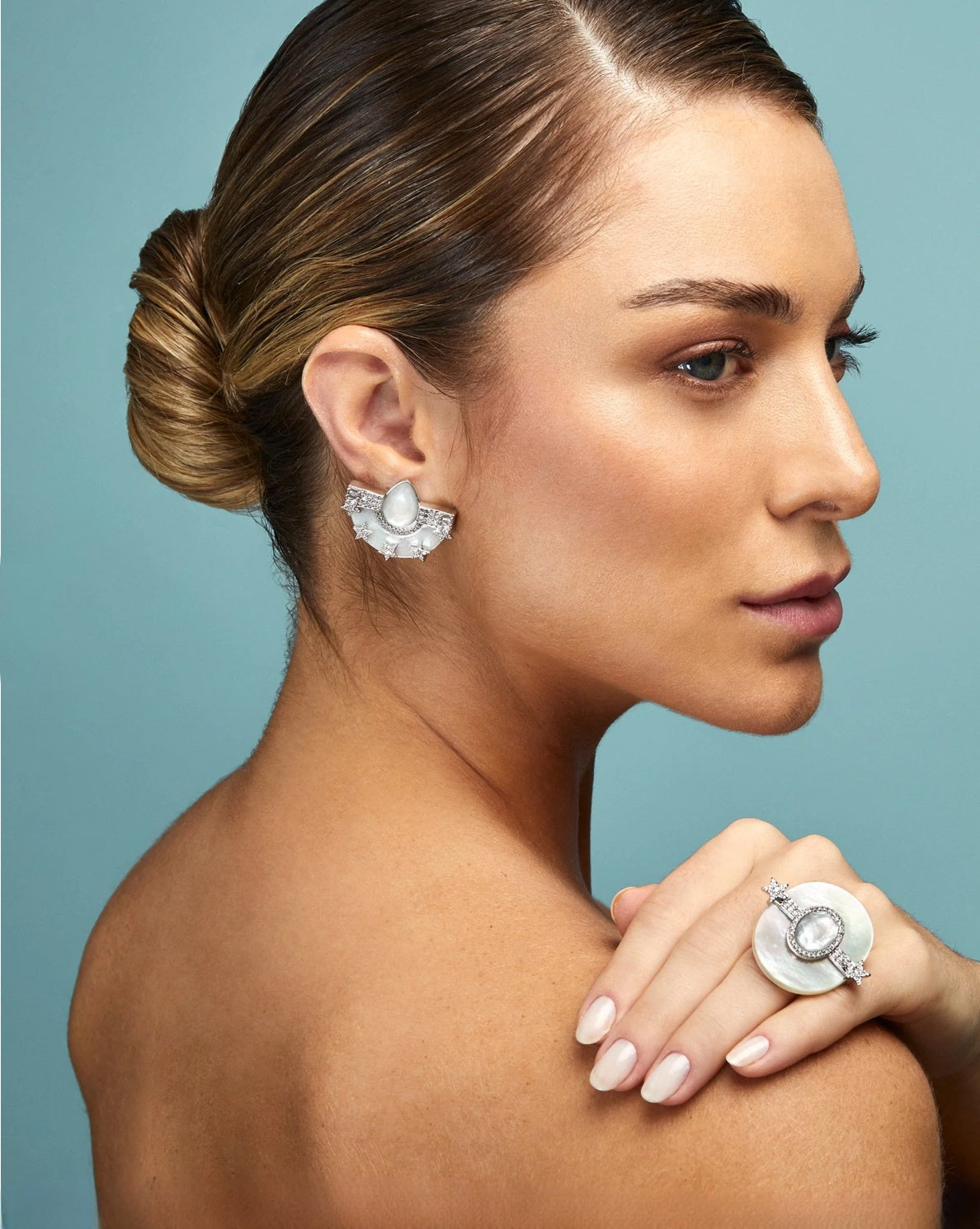 Larissa Earrings White Mop Silver