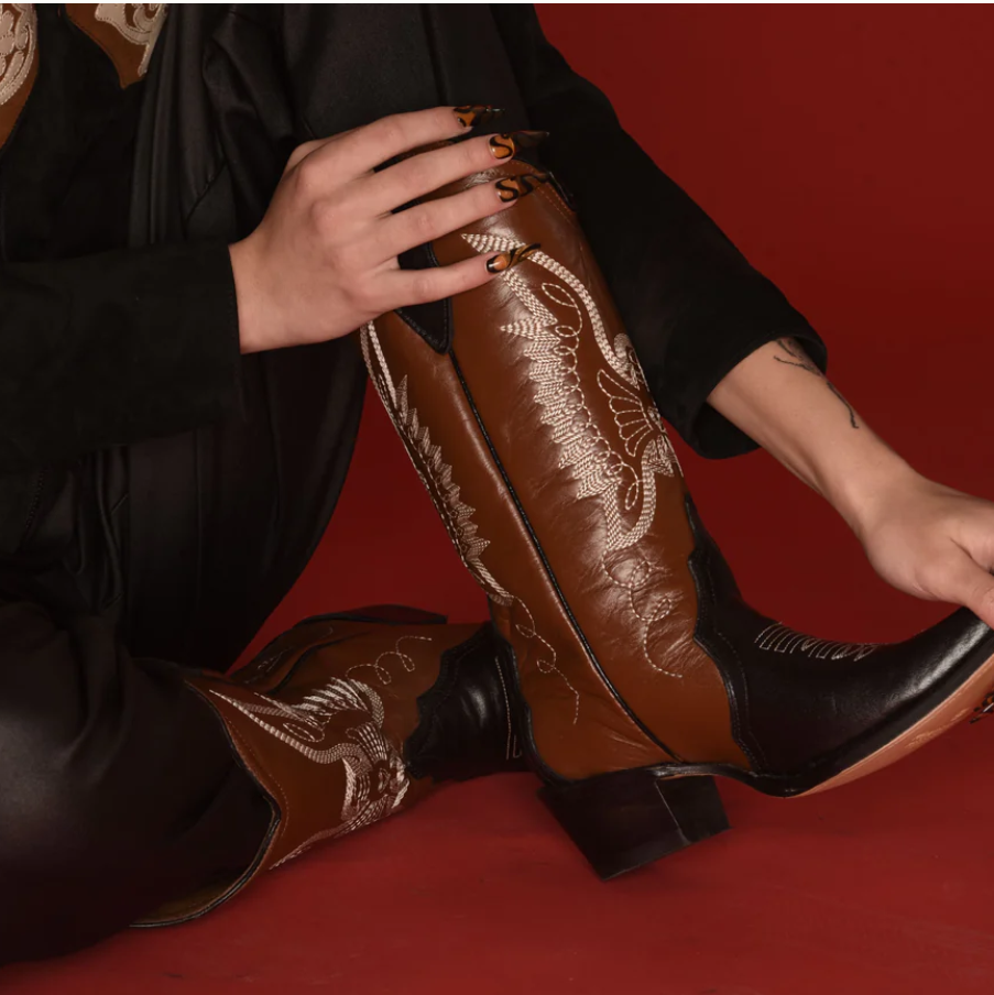 Jornada Boots Black and Brown Duo